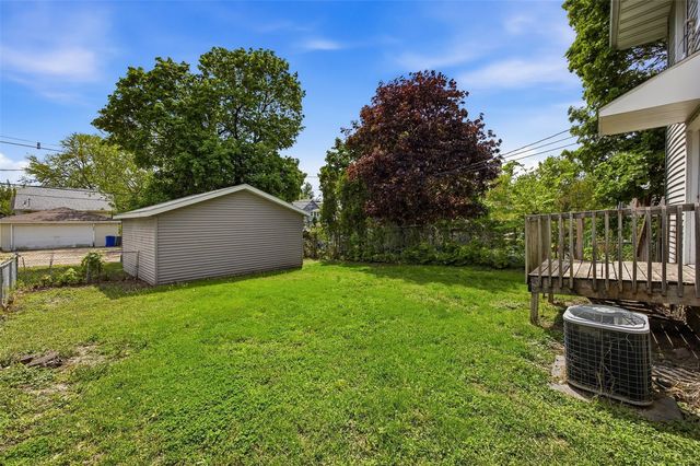 1825 5 Avenue SE, Cedar Rapids, IA 52403