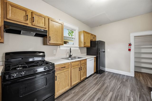 1825 5 Avenue SE, Cedar Rapids, IA 52403