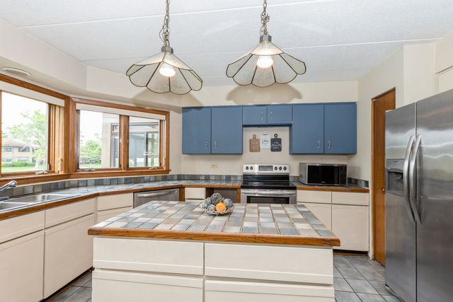 7834 W Foresthill Court 1CR, Palos Heights, IL 60463