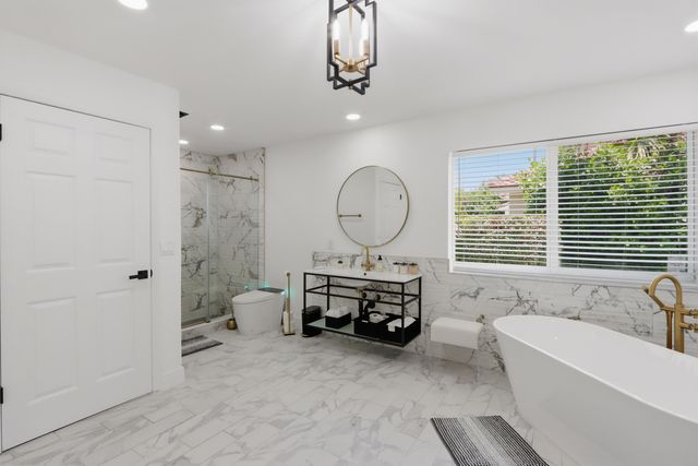 12725 KINGSWAY Road, Wellington, FL 33414