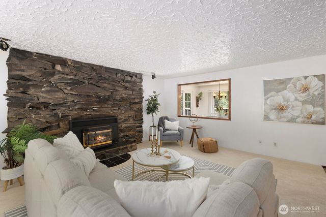 704 N Machias Rd, Lake Stevens, WA 98258