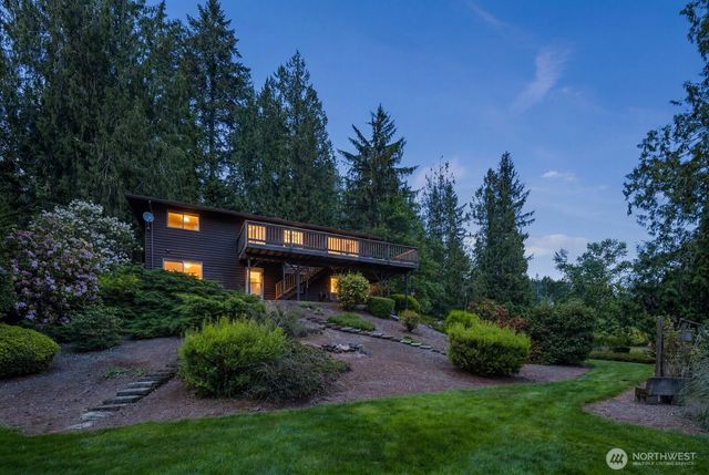 704 N Machias Rd, Lake Stevens, WA 98258