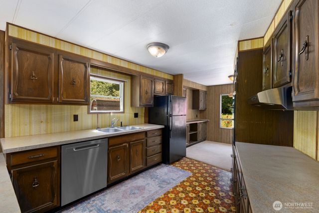 704 N Machias Rd, Lake Stevens, WA 98258
