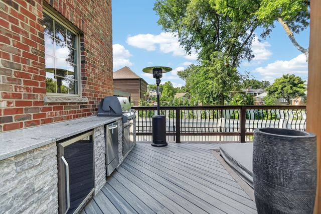 239 N Highland Avenue, Elmhurst, IL 60126