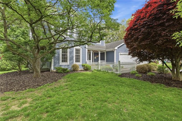 38 Bending Oak Drive, Perinton, NY 14534