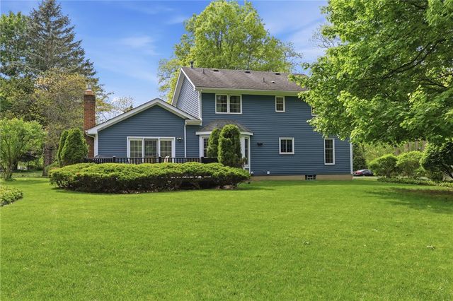 38 Bending Oak Drive, Perinton, NY 14534