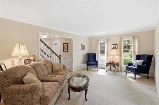 38 Bending Oak Drive, Perinton, NY 14534