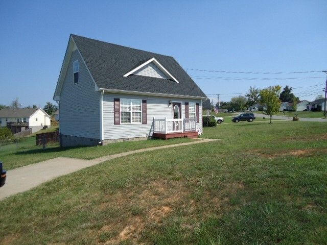 2900 Core Dr, Clarksville, TN 37040