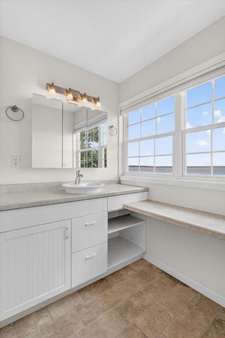 11670 N Lakeview Drive, Edgerton, WI 53534