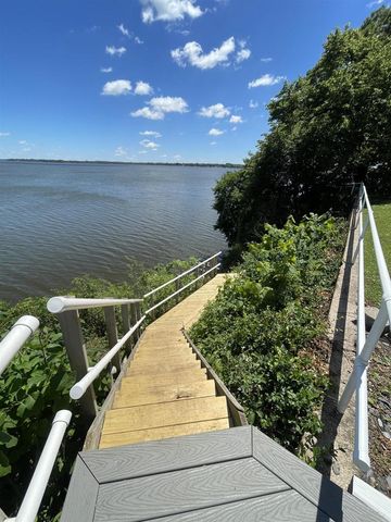 11670 N Lakeview Drive, Edgerton, WI 53534