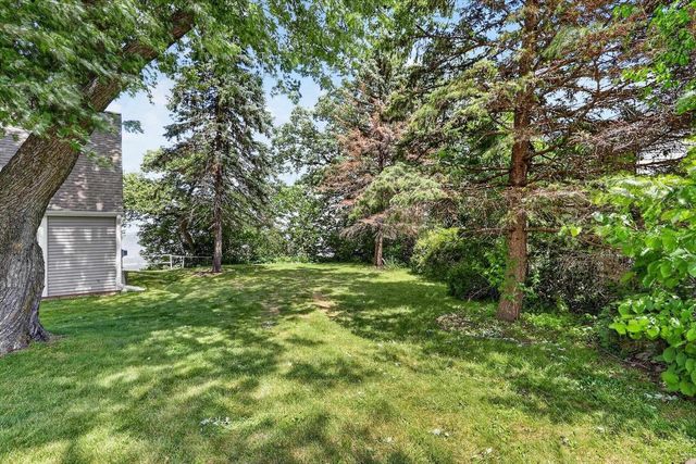 11670 N Lakeview Drive, Edgerton, WI 53534