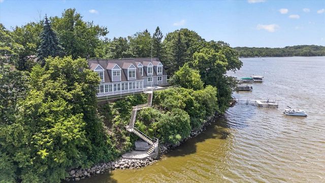 11670 N Lakeview Drive, Edgerton, WI 53534