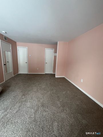 10 Dogwood Court 10, Cromwell, CT 06416