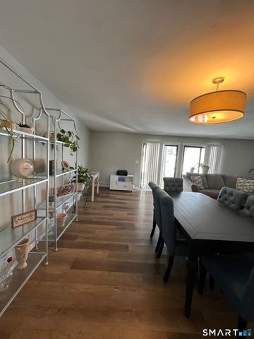 10 Dogwood Court 10, Cromwell, CT 06416