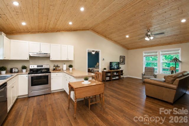 24 Old Rogers Lane, Sylva, NC 28779