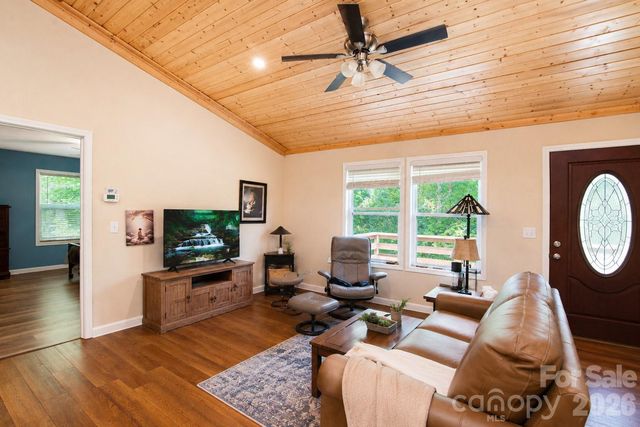 24 Old Rogers Lane, Sylva, NC 28779