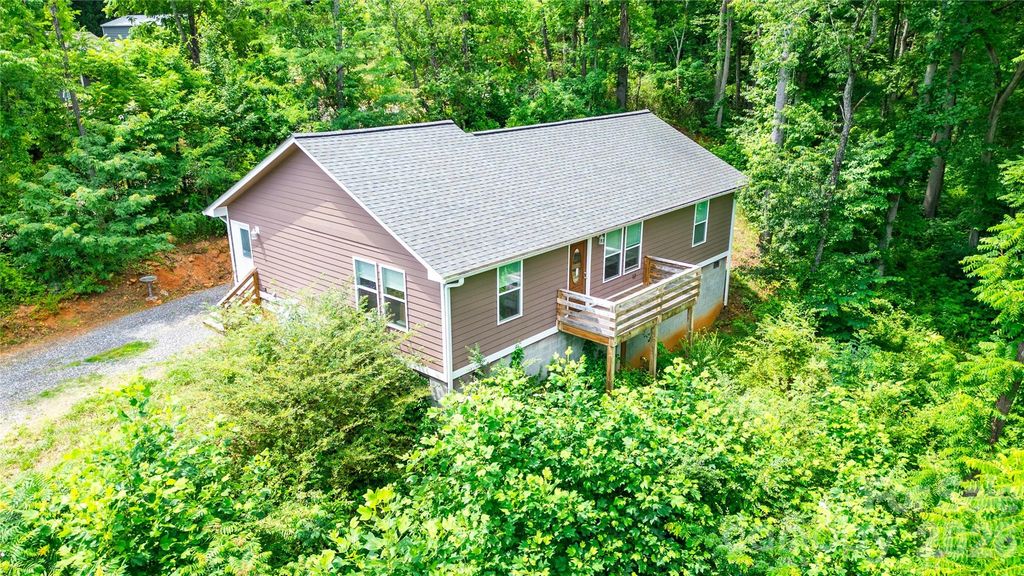 24 Old Rogers Lane, Sylva, NC 28779