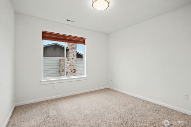 27432 12th Place S, Des Moines, WA 98198