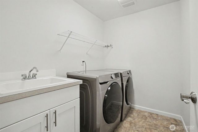 27432 12th Place S, Des Moines, WA 98198