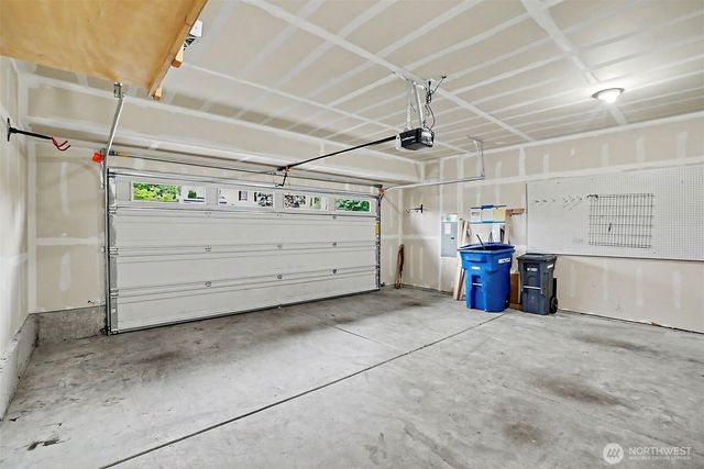 27432 12th Place S, Des Moines, WA 98198