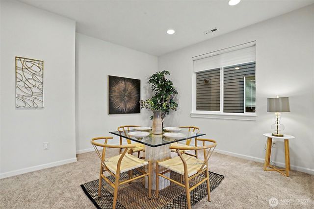 27432 12th Place S, Des Moines, WA 98198