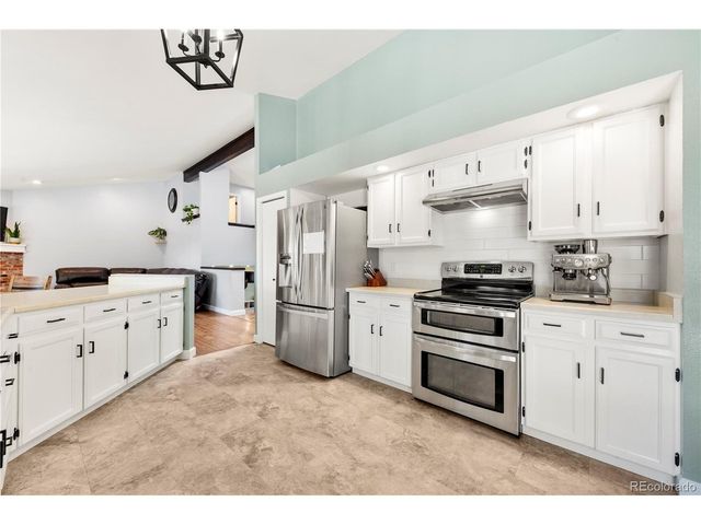 19355 E Greenwood Pl, Aurora, CO 80013