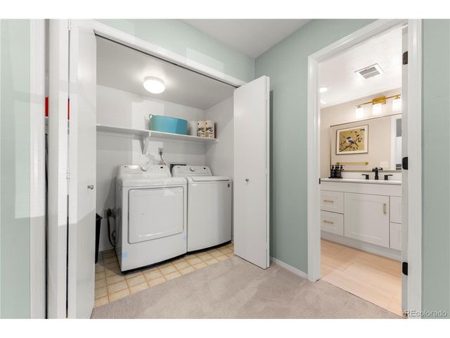 19355 E Greenwood Pl, Aurora, CO 80013