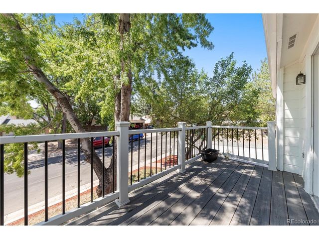 19355 E Greenwood Pl, Aurora, CO 80013