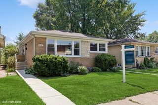 8947 Niles Center Road, Skokie, IL 60076