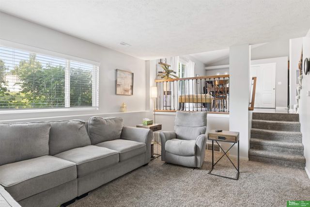 20919 Maple Circle, Gretna, NE 68028