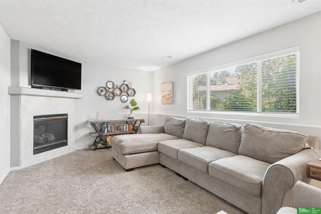 20919 Maple Circle, Gretna, NE 68028
