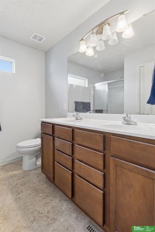 20919 Maple Circle, Gretna, NE 68028