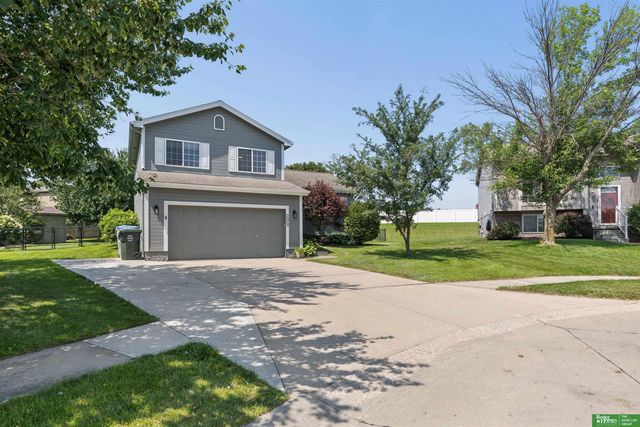 20919 Maple Circle, Gretna, NE 68028