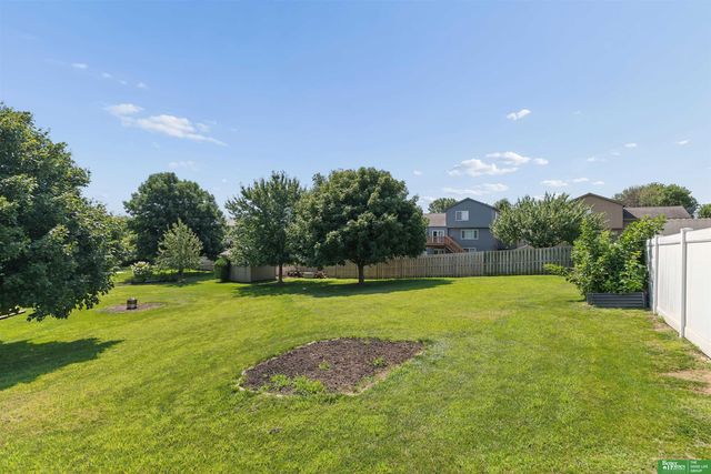 20919 Maple Circle, Gretna, NE 68028
