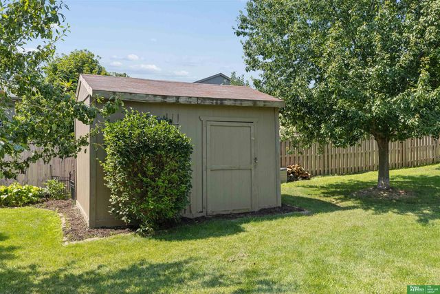 20919 Maple Circle, Gretna, NE 68028