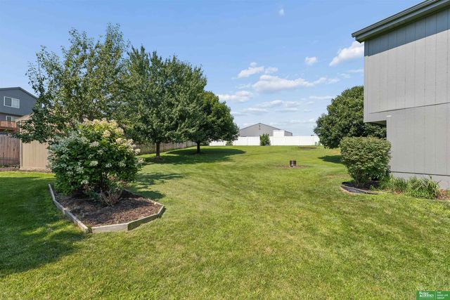20919 Maple Circle, Gretna, NE 68028
