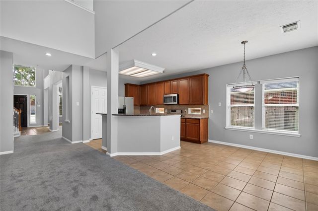 2922 Laurel Brook Lane, Pearland, TX 77584