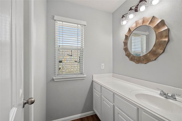 2922 Laurel Brook Lane, Pearland, TX 77584