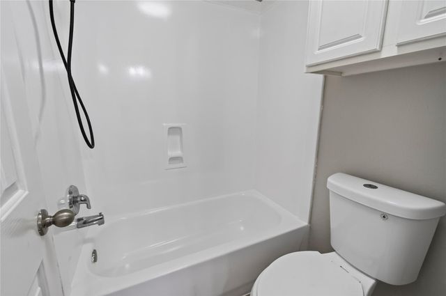2922 Laurel Brook Lane, Pearland, TX 77584