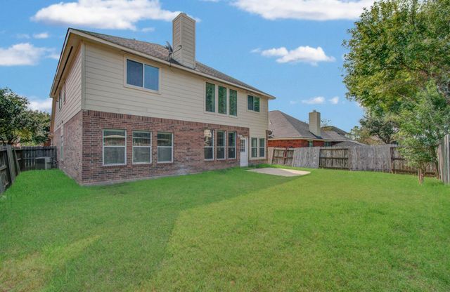 2922 Laurel Brook Lane, Pearland, TX 77584