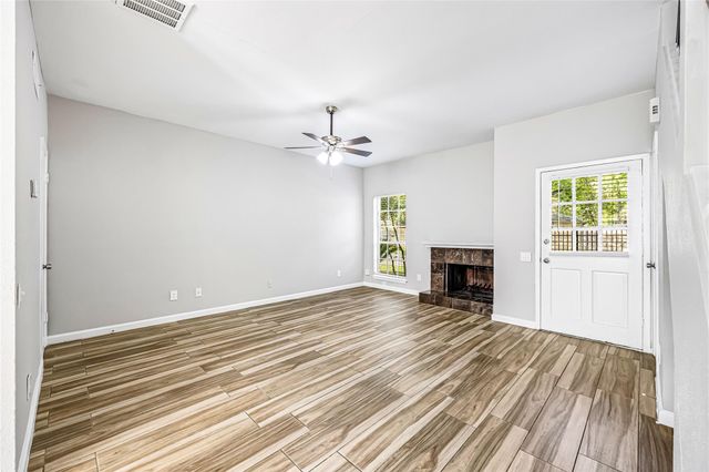 11710 Southlake Drive 31, Houston, TX 77077