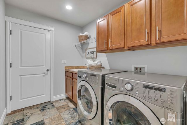 19220 5th Street E, Lake Tapps, WA 98391