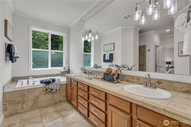 19220 5th Street E, Lake Tapps, WA 98391