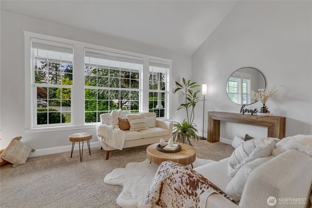 19220 5th Street E, Lake Tapps, WA 98391