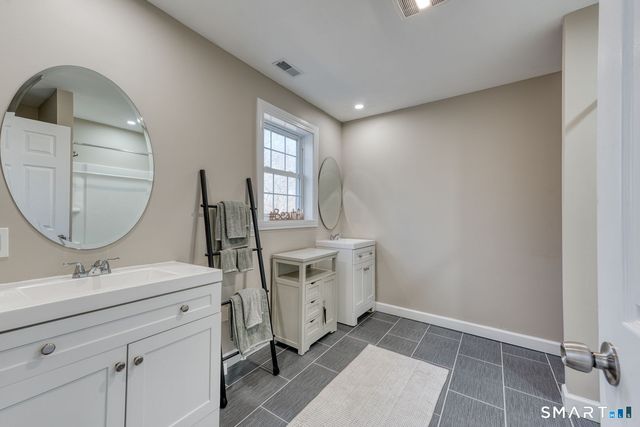 205 Winding Hollow Road, Groton, CT 06340