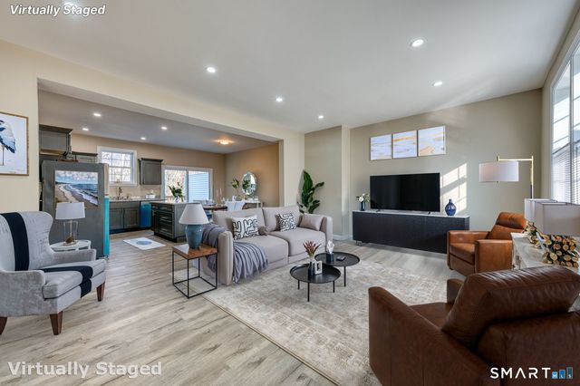 205 Winding Hollow Road, Groton, CT 06340