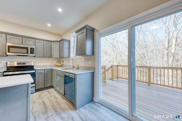 205 Winding Hollow Road, Groton, CT 06340