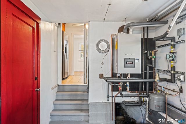 167 Hollow Tree Ridge Road, Darien, CT 06820