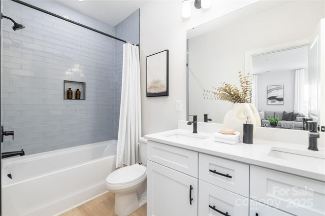 7801 Casa Loma Road, Charlotte, NC 28269