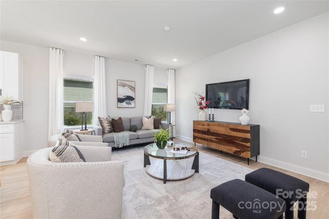 7801 Casa Loma Road, Charlotte, NC 28269